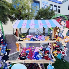 Inclusione e solidarietà: tornano le “Calze del Ricordo” dell’istituto Dell’Aquila-Staffa