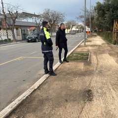 Rifacimento in corso dei marciapiedi in via Mandriglia