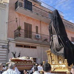 La comunità di Trinitapoli celebra il Venerdì Santo con la Processione dei Misteri