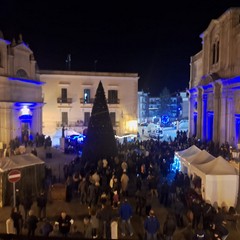 Si accende il Natale a Trinitapoli