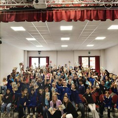 Consegnato il “Quaderno sulla raccolta differenziata e contro gli sprechi” all’istituto Don Milani di Trinitapoli