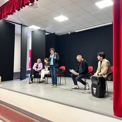 Consegnato il “Quaderno sulla raccolta differenziata e contro gli sprechi” all’istituto Don Milani di Trinitapoli