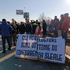 La protesta degli agricoltori giunge a Trinitapoli