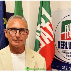 Grande partecipazione all'inaugurazione della nuova sede di Forza Italia