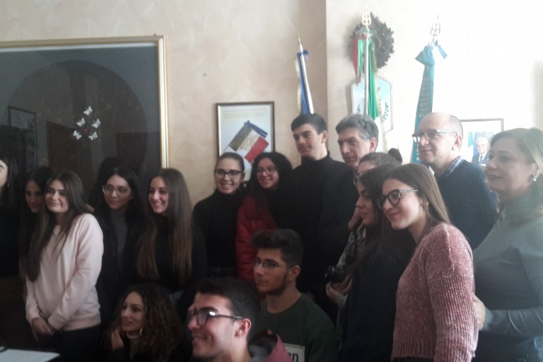 Studenti incontrano sindaco di Barletta