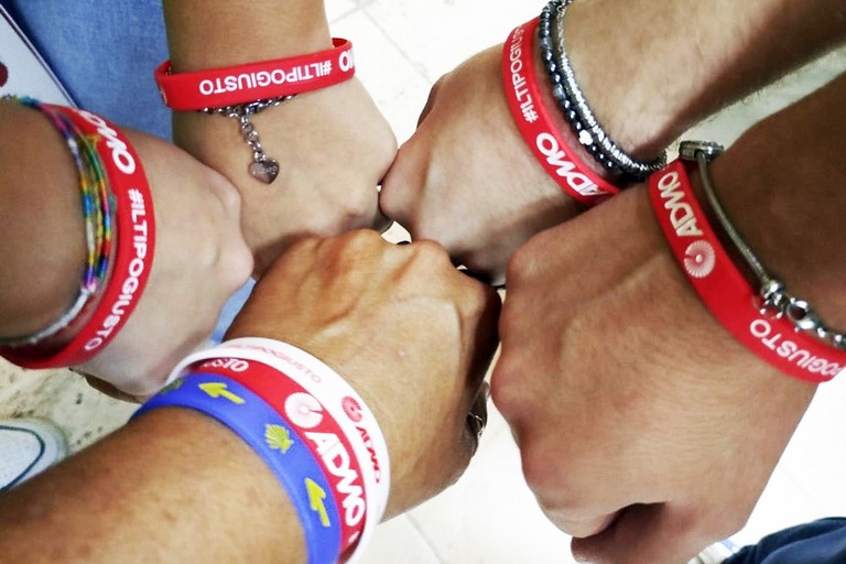 Admo Puglia Regaliamo un dolce sorriso dolci natalizi per i piccoli pazienti del Policlinico di Bari