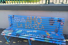 Una panchina per la lotta contro bullismo e cyberbullismo a Trinitapoli