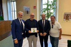 Trinitapoli protagonista all’incontro sull’oleoturismo: consegnata la targa di "Città dell’Olio"