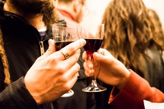 A Bisceglie torna Calici nel Borgo Antico: tre serate di vini pugliesi, gastronomia e musica dal vivo