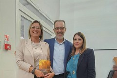 Trinitapoli celebra la scuola e la cultura con Paolo Farina: grande partecipazione all’incontro