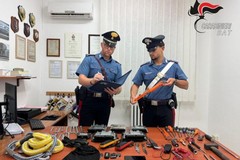 Tentato furto di auto: inseguiti dai Carabinieri