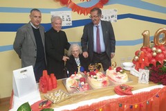 Nonna Savinella festeggia 100 anni a Trinitapoli