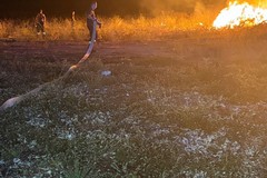 Incendio a Trinitapoli, Attivisti 5 Stelle: «Questo rogo è l’ultimo capitolo di una storia che denunciamo da anni»