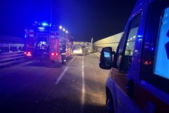 Camion ribaltato sulla SS16bis a Trinitapoli: traffico in tilt