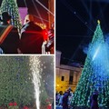 Trinitapoli si illumina: acceso l'albero di Natale Piazza Umberto I