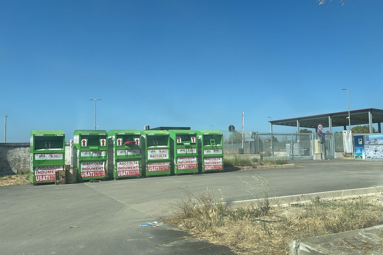 Cassonetti indumenti