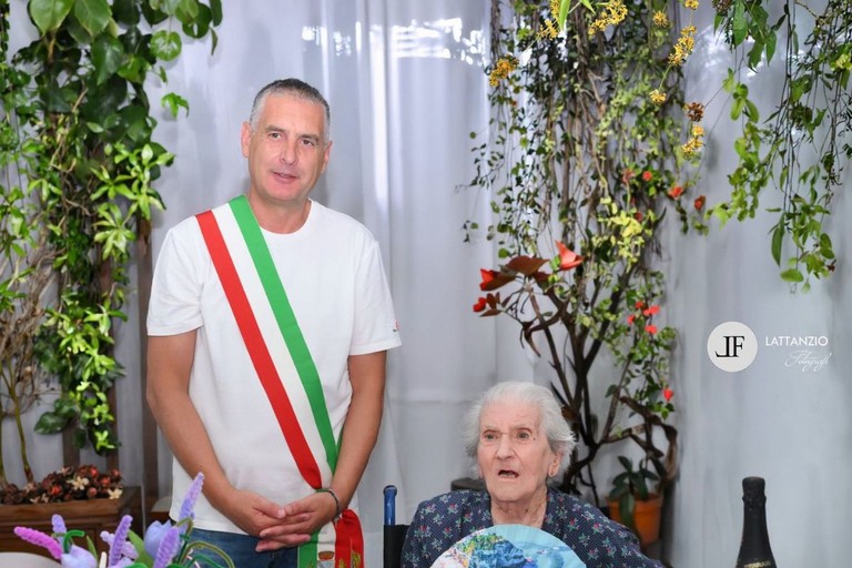 Maria Santoro festeggia il centenario