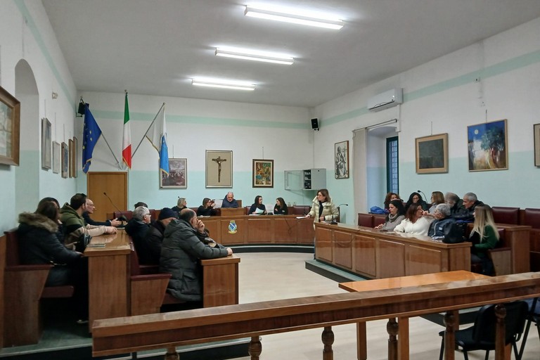 L'incontro in aula consiliare