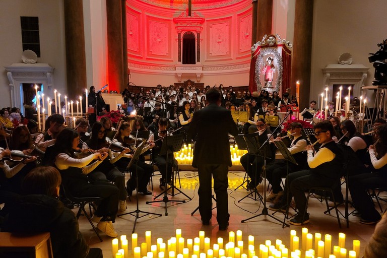 A Trinitapoli arriva l’edizione natalizia del Candle Light Concert. <span>Foto Anna Verzicco</span>
