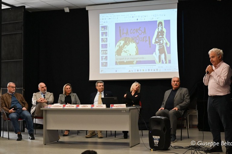 La presentazione della Corsa di Miguel a Trinitapoli. <span>Foto Giuseppe Beltotto</span>