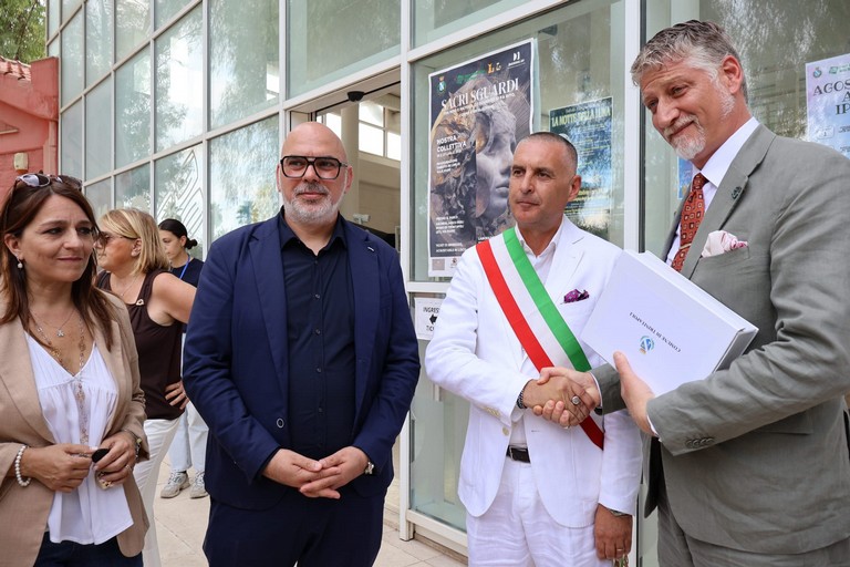 Il Ministro della Cultura Alessandro Giuli in visita al Parco degli Ipogei di Trinitapoli