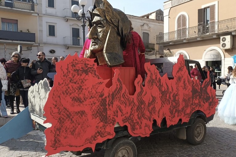 Sfilata di Carnevale a Trinitapoli