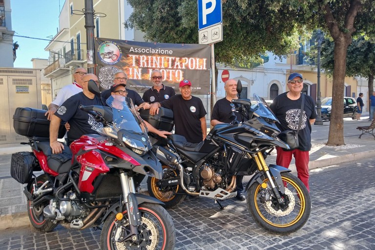 Trinitapoli in moto