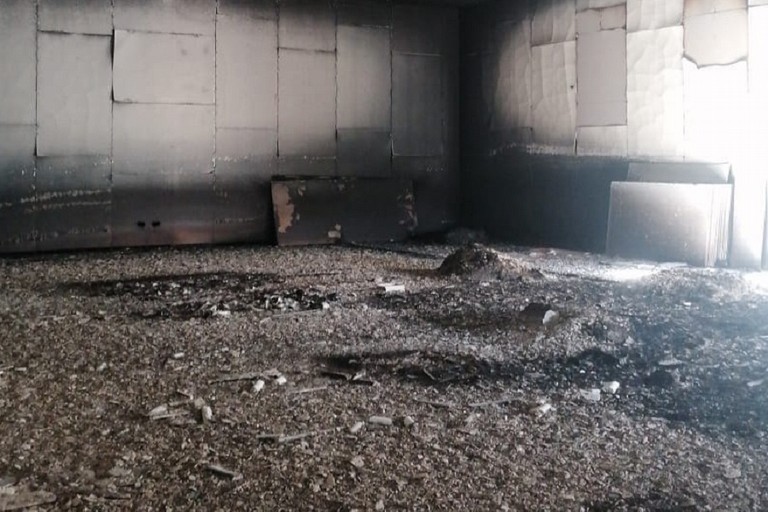 Trinitapoli, le conseguenze dell'incendio divampato nel cantiere della scuola
