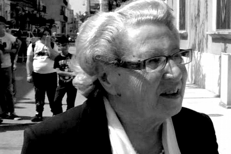 La poetessa di Trinitapoli Grazia Stella Elia dedica una poesia a Jannik Sinner